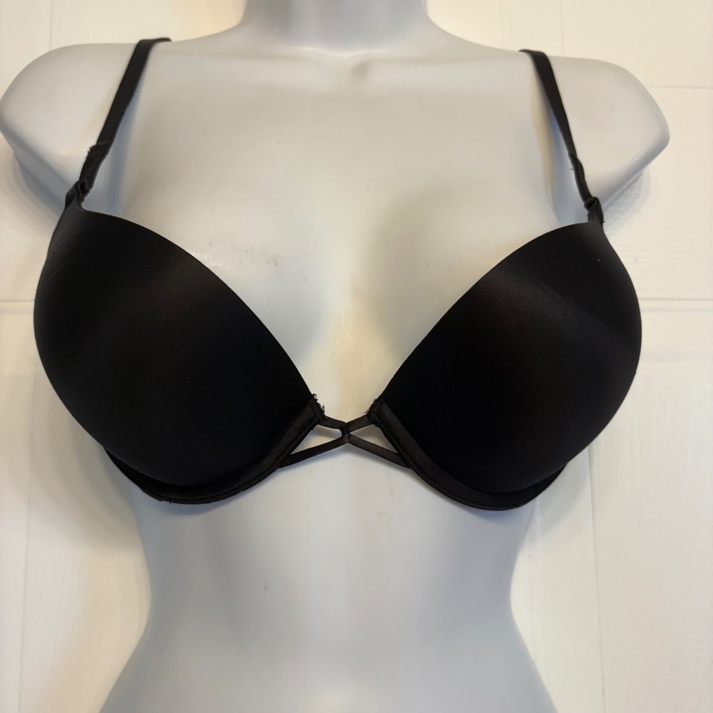 Victoria's‎ Secret Bombshell Plunge Bra Women 34B Black Satin Padded Underwire